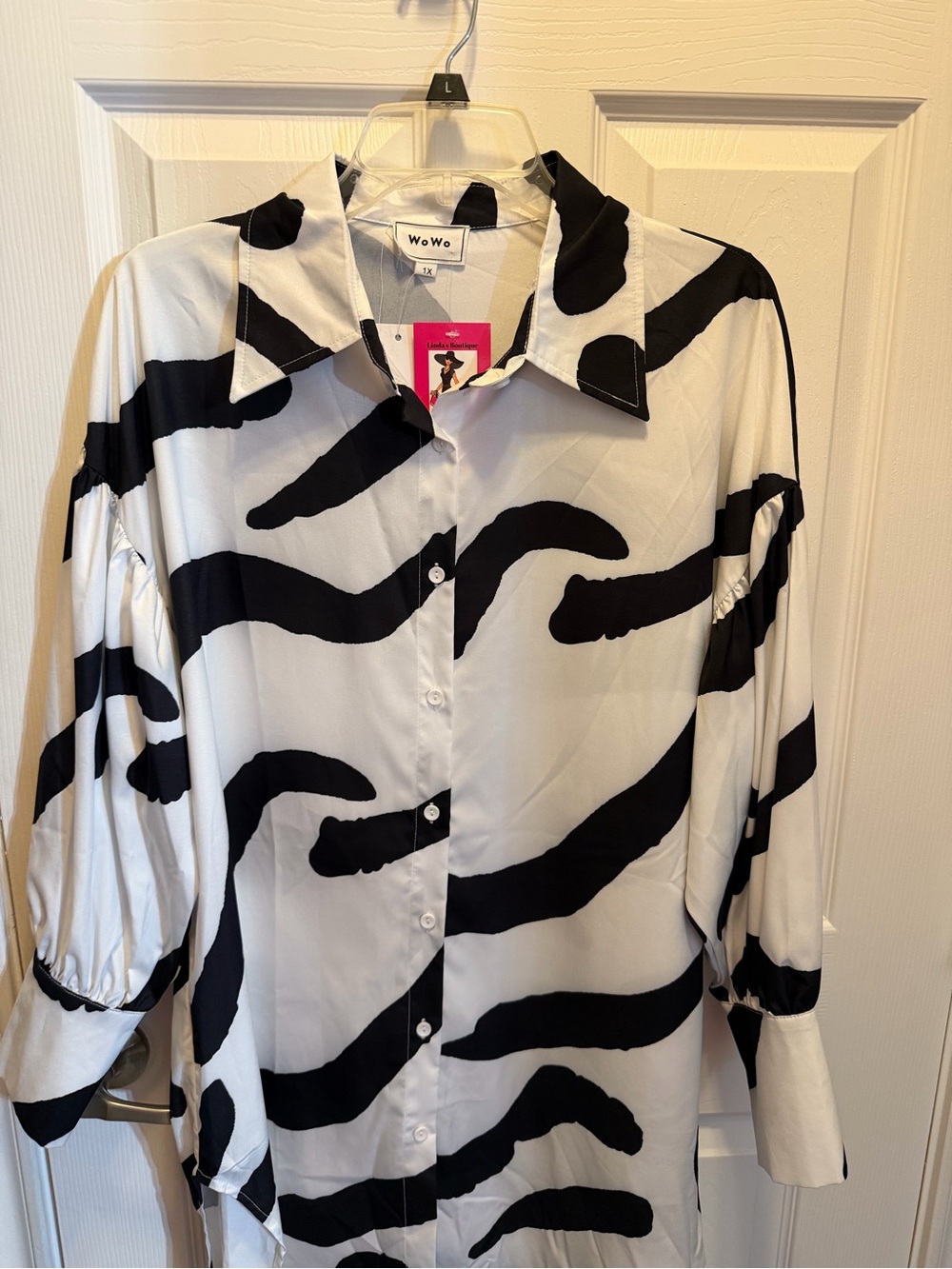 WoWo Black & White Zebra-Stripe Button-Down Shirt